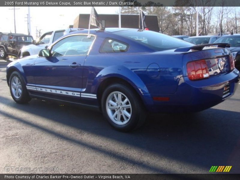 Sonic Blue Metallic / Dark Charcoal 2005 Ford Mustang V6 Deluxe Coupe