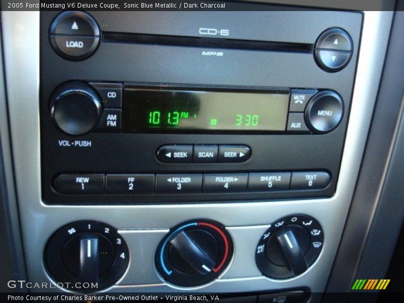 Sonic Blue Metallic / Dark Charcoal 2005 Ford Mustang V6 Deluxe Coupe