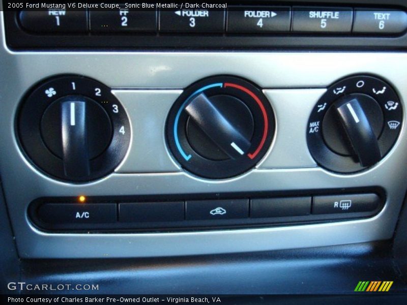 Sonic Blue Metallic / Dark Charcoal 2005 Ford Mustang V6 Deluxe Coupe