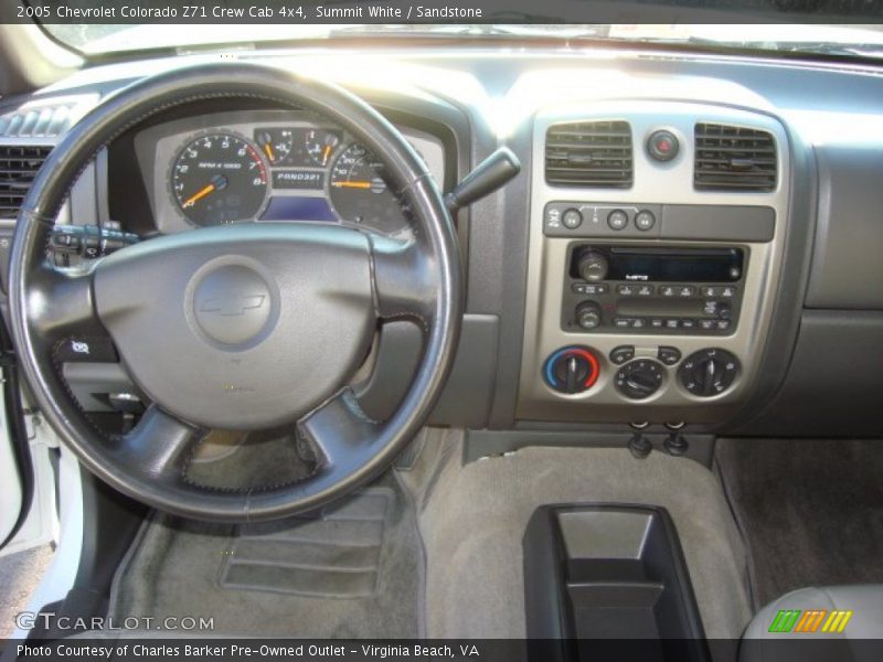 Summit White / Sandstone 2005 Chevrolet Colorado Z71 Crew Cab 4x4