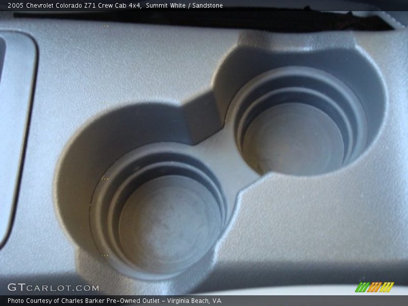 Summit White / Sandstone 2005 Chevrolet Colorado Z71 Crew Cab 4x4