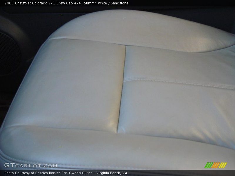 Summit White / Sandstone 2005 Chevrolet Colorado Z71 Crew Cab 4x4