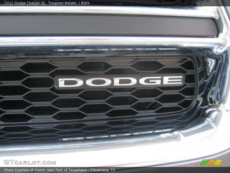 Tungsten Metallic / Black 2012 Dodge Charger SE