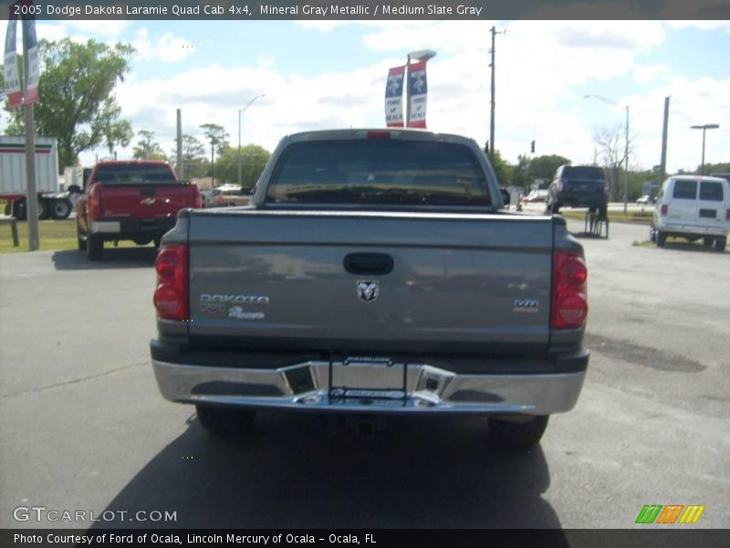 Mineral Gray Metallic / Medium Slate Gray 2005 Dodge Dakota Laramie Quad Cab 4x4
