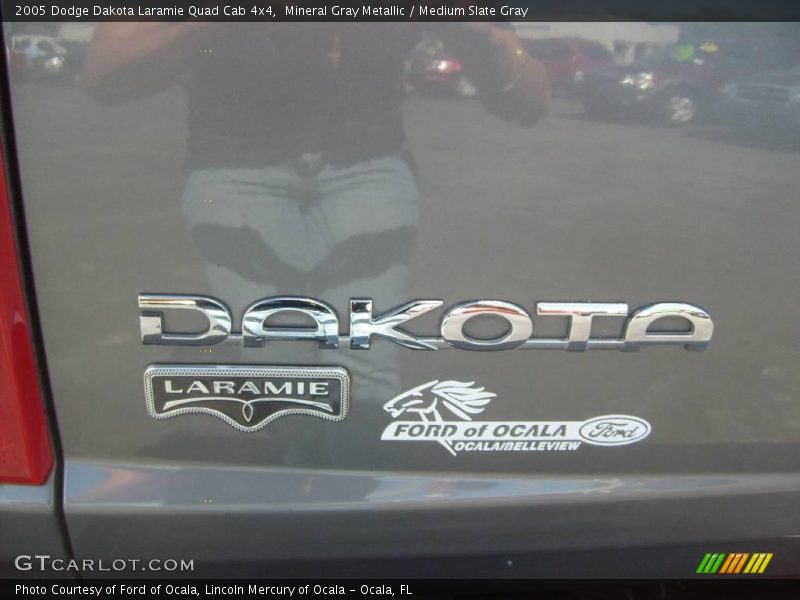 Mineral Gray Metallic / Medium Slate Gray 2005 Dodge Dakota Laramie Quad Cab 4x4