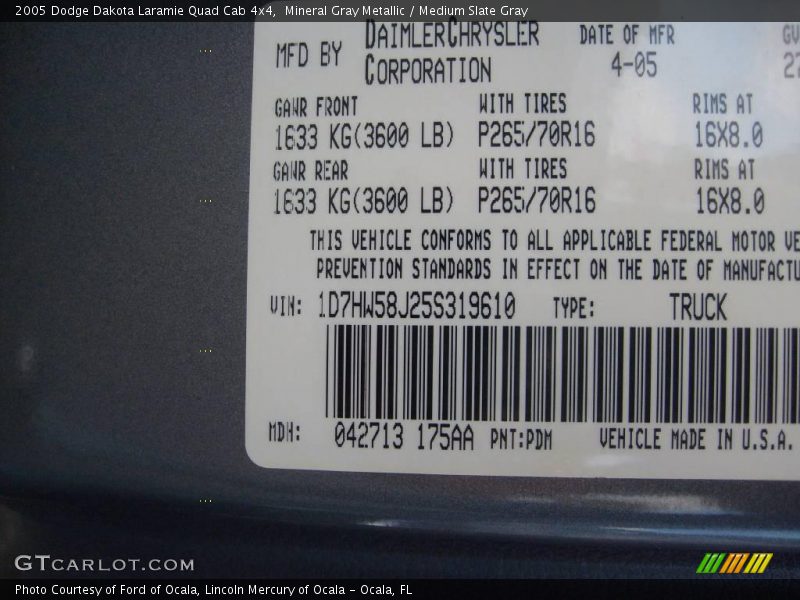 Mineral Gray Metallic / Medium Slate Gray 2005 Dodge Dakota Laramie Quad Cab 4x4