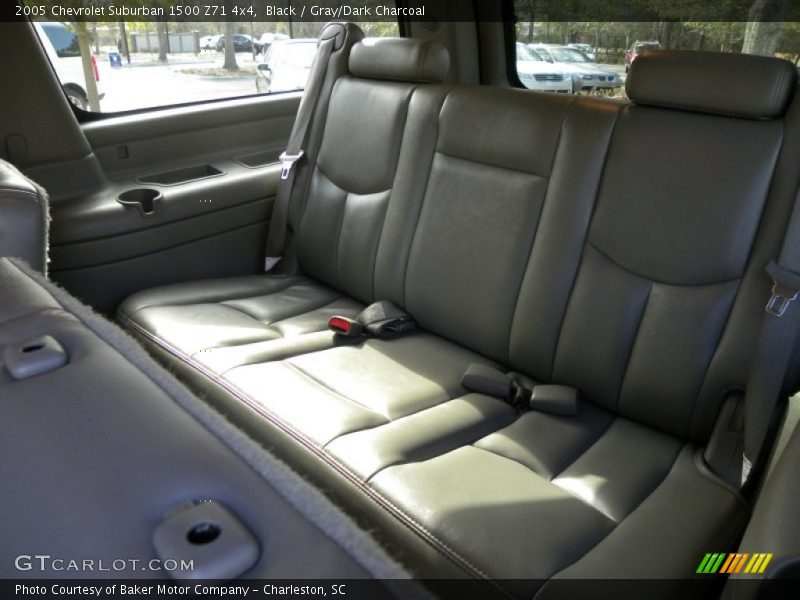 Black / Gray/Dark Charcoal 2005 Chevrolet Suburban 1500 Z71 4x4