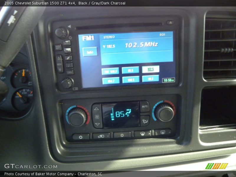 Black / Gray/Dark Charcoal 2005 Chevrolet Suburban 1500 Z71 4x4