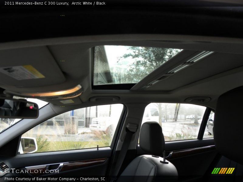 Arctic White / Black 2011 Mercedes-Benz C 300 Luxury