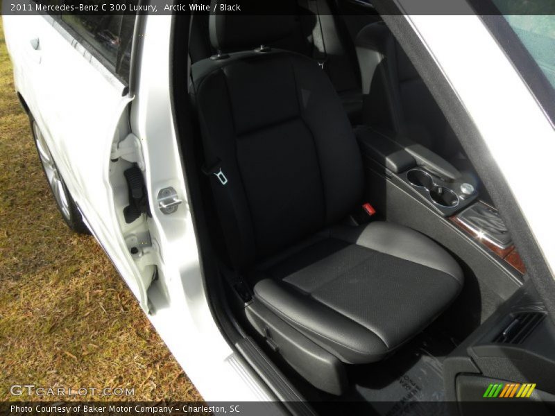 Arctic White / Black 2011 Mercedes-Benz C 300 Luxury