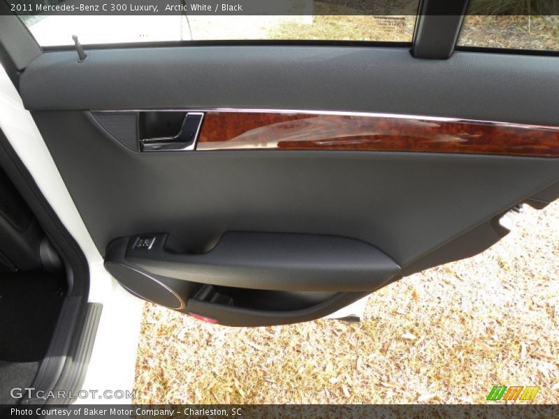 Arctic White / Black 2011 Mercedes-Benz C 300 Luxury