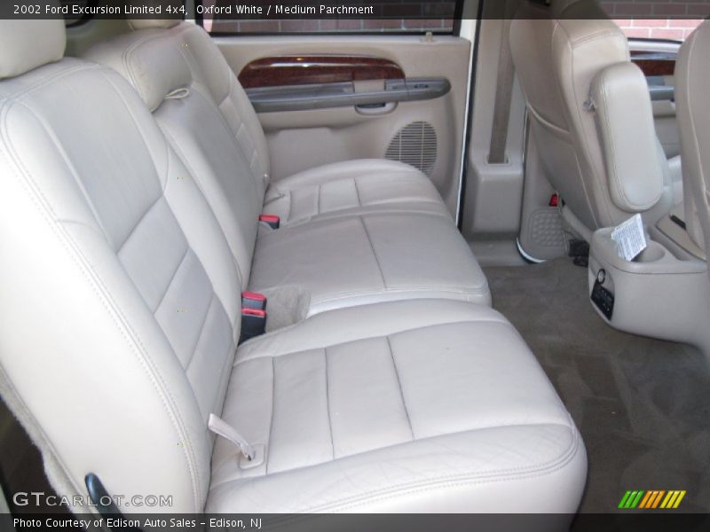 Oxford White / Medium Parchment 2002 Ford Excursion Limited 4x4