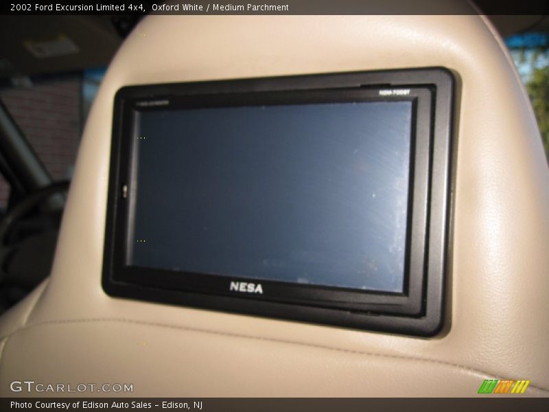 Oxford White / Medium Parchment 2002 Ford Excursion Limited 4x4