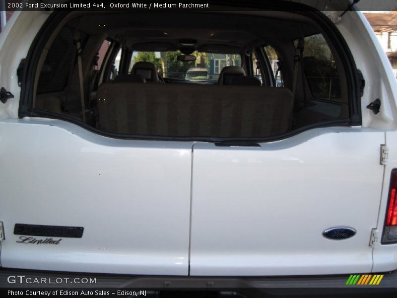 Oxford White / Medium Parchment 2002 Ford Excursion Limited 4x4