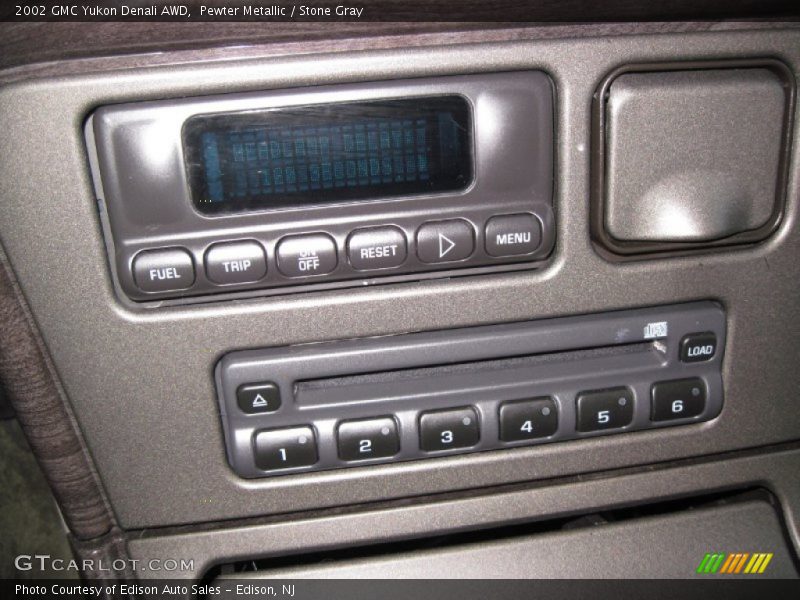 Pewter Metallic / Stone Gray 2002 GMC Yukon Denali AWD