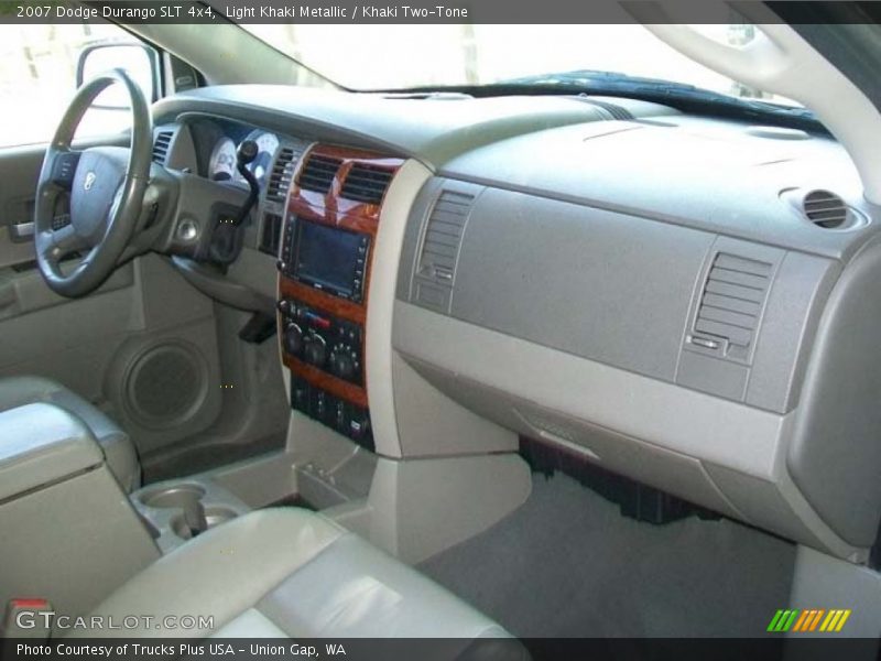 Light Khaki Metallic / Khaki Two-Tone 2007 Dodge Durango SLT 4x4