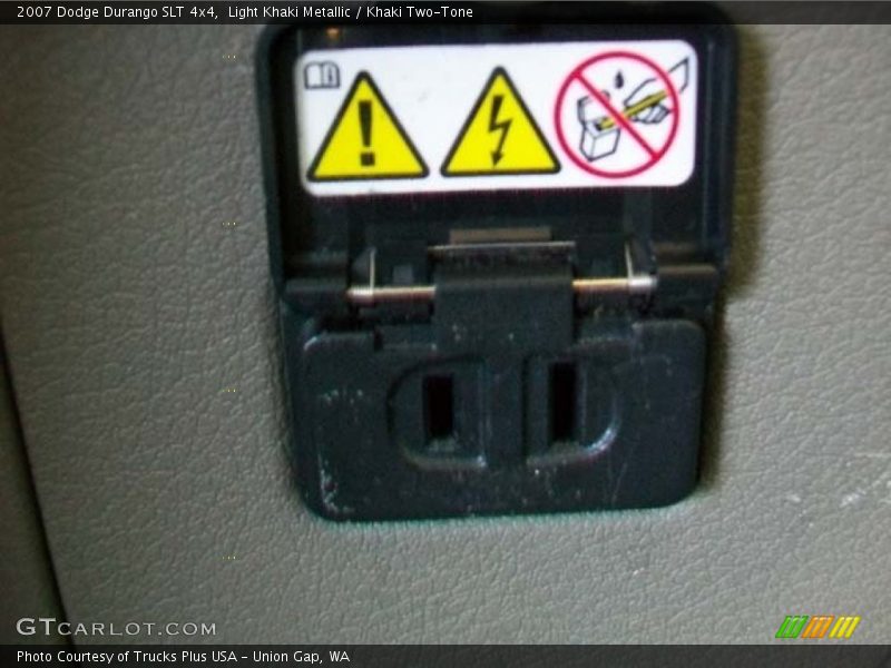 Light Khaki Metallic / Khaki Two-Tone 2007 Dodge Durango SLT 4x4