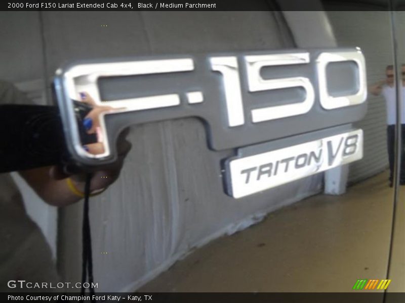 Black / Medium Parchment 2000 Ford F150 Lariat Extended Cab 4x4