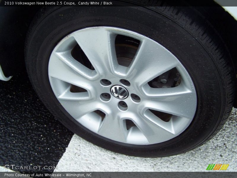 Candy White / Black 2010 Volkswagen New Beetle 2.5 Coupe