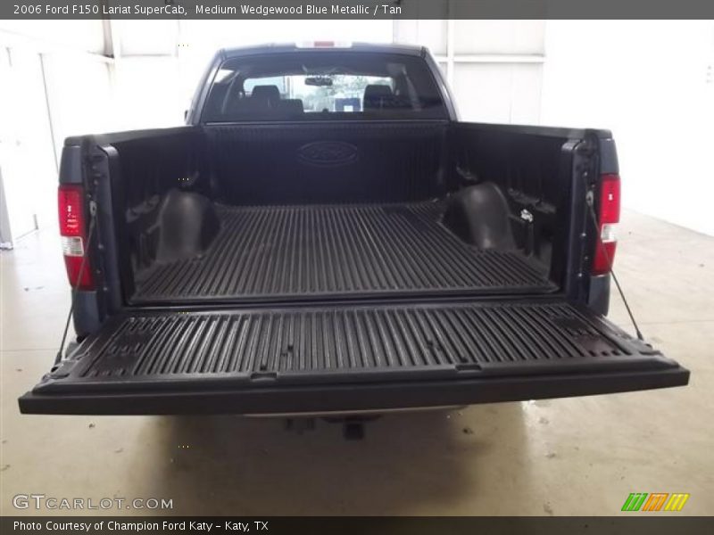 Medium Wedgewood Blue Metallic / Tan 2006 Ford F150 Lariat SuperCab