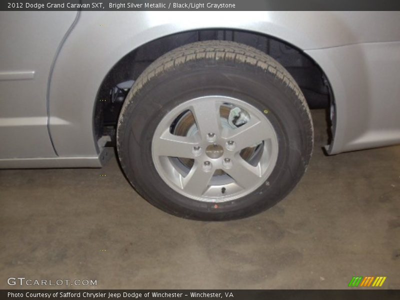 Bright Silver Metallic / Black/Light Graystone 2012 Dodge Grand Caravan SXT