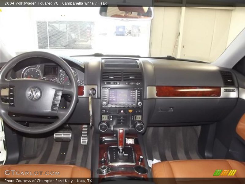 Dashboard of 2004 Touareg V8