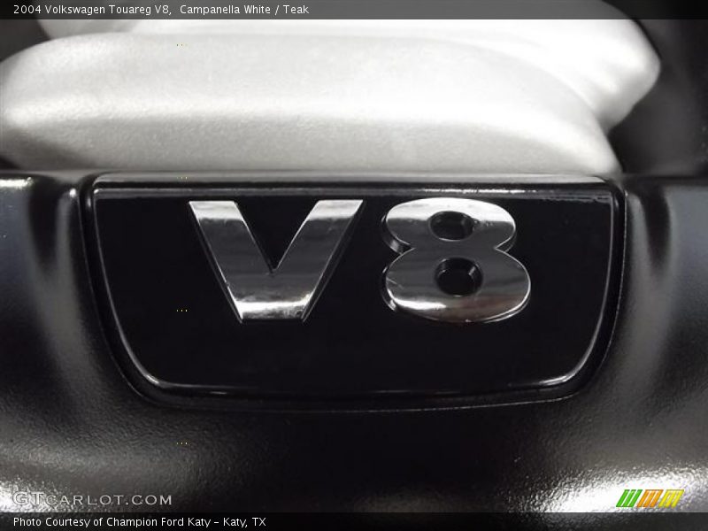 Campanella White / Teak 2004 Volkswagen Touareg V8