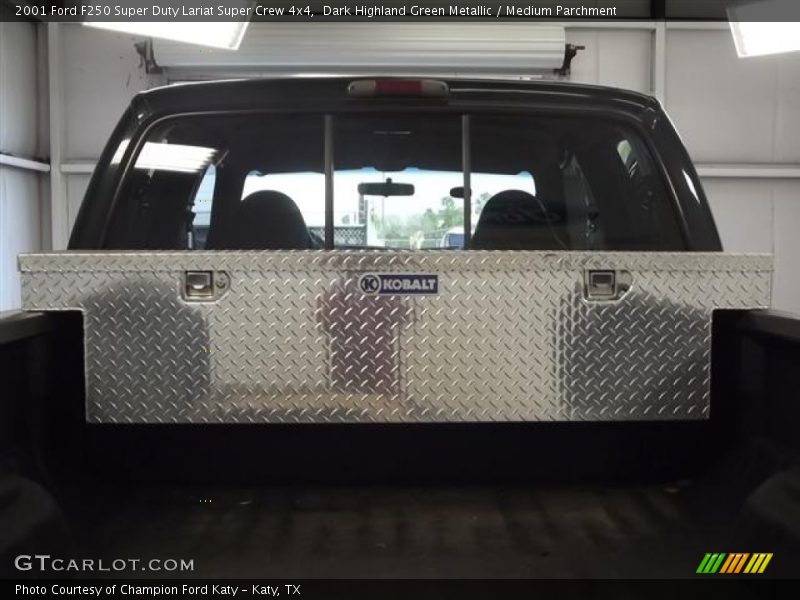 Dark Highland Green Metallic / Medium Parchment 2001 Ford F250 Super Duty Lariat Super Crew 4x4
