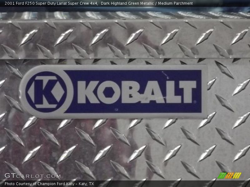 Dark Highland Green Metallic / Medium Parchment 2001 Ford F250 Super Duty Lariat Super Crew 4x4