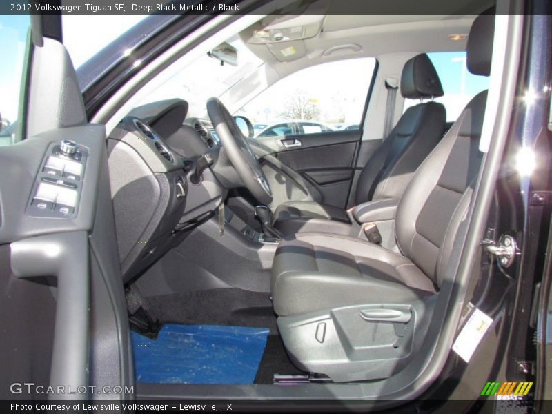 Deep Black Metallic / Black 2012 Volkswagen Tiguan SE