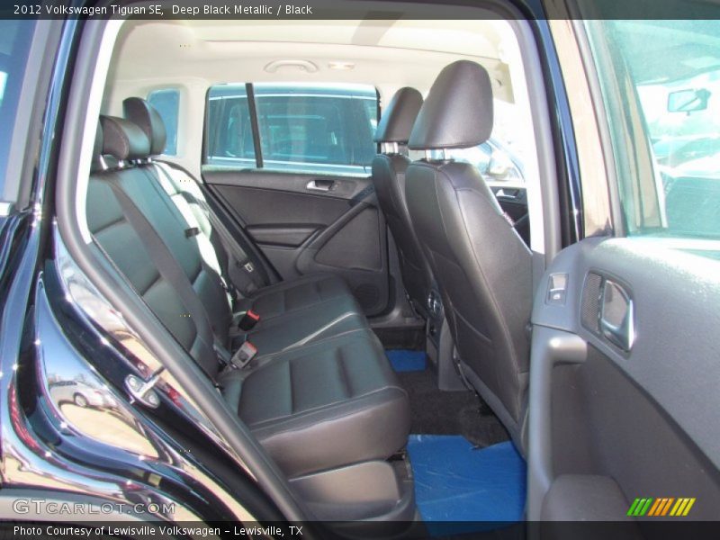 Deep Black Metallic / Black 2012 Volkswagen Tiguan SE