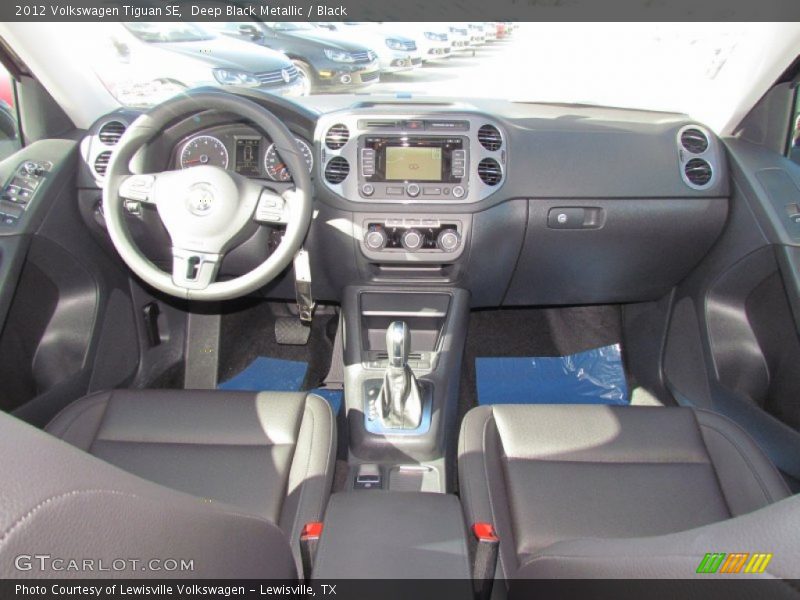Deep Black Metallic / Black 2012 Volkswagen Tiguan SE