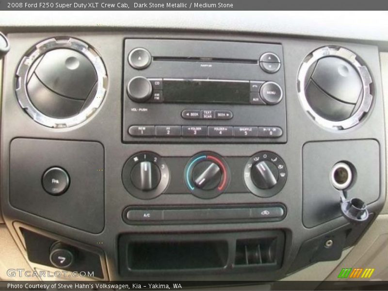 Controls of 2008 F250 Super Duty XLT Crew Cab