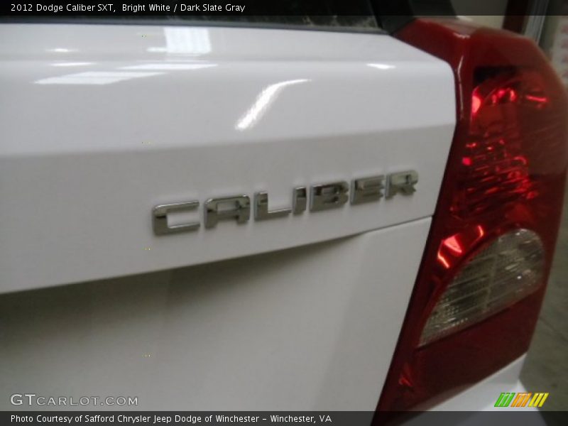 Bright White / Dark Slate Gray 2012 Dodge Caliber SXT
