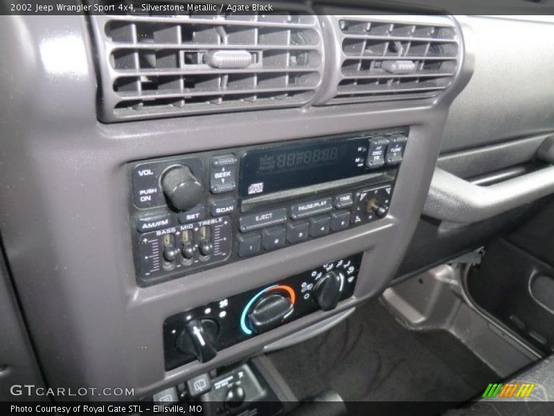 Silverstone Metallic / Agate Black 2002 Jeep Wrangler Sport 4x4