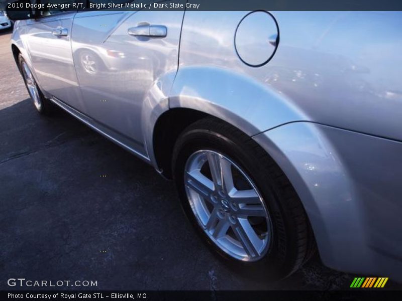 Bright Silver Metallic / Dark Slate Gray 2010 Dodge Avenger R/T