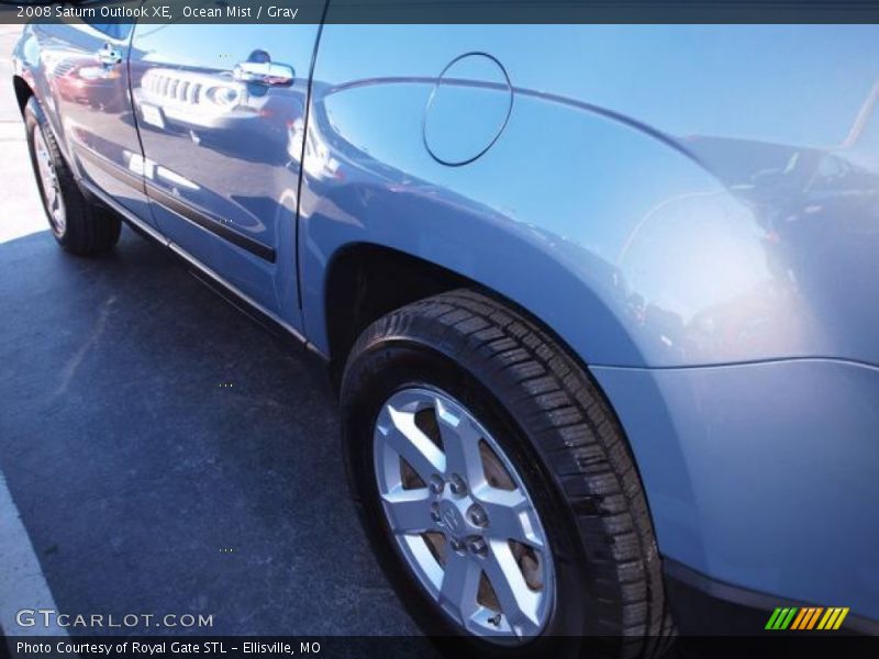 Ocean Mist / Gray 2008 Saturn Outlook XE
