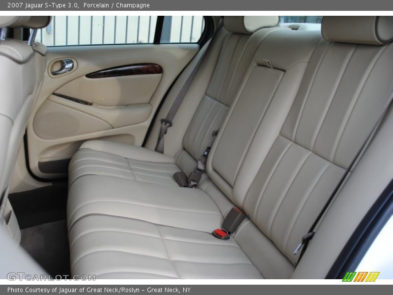 Porcelain / Champagne 2007 Jaguar S-Type 3.0