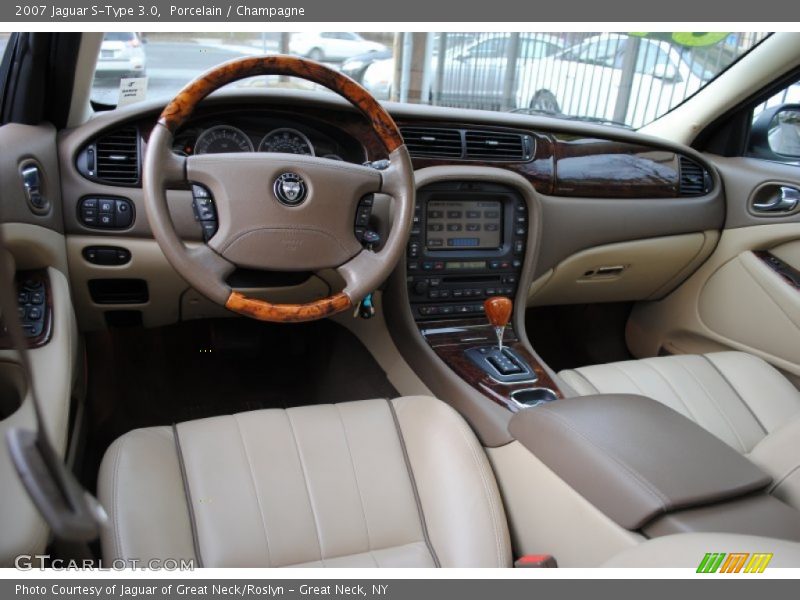 Porcelain / Champagne 2007 Jaguar S-Type 3.0