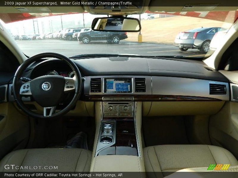 Winter Gold Metallic / Champagne/Truffle 2009 Jaguar XF Supercharged