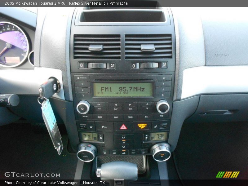 Reflex Silver Metallic / Anthracite 2009 Volkswagen Touareg 2 VR6