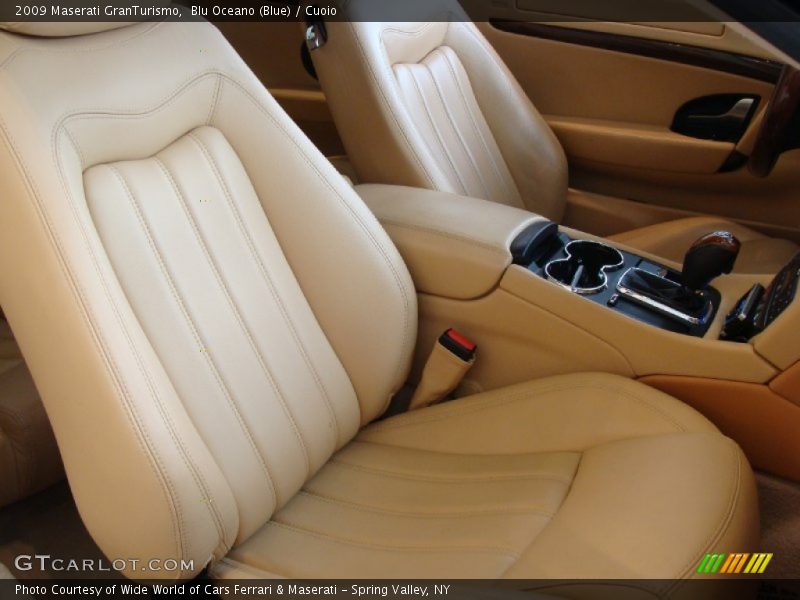 Blu Oceano (Blue) / Cuoio 2009 Maserati GranTurismo