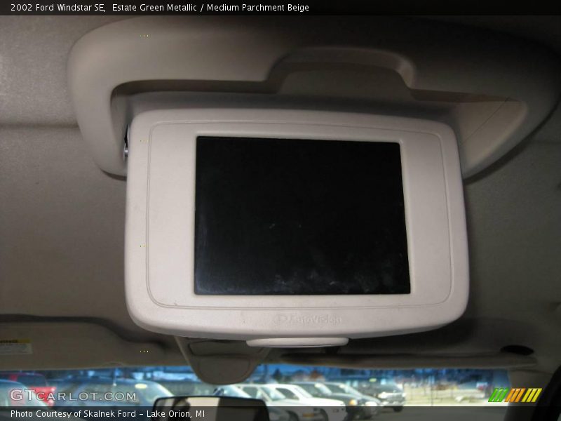 Estate Green Metallic / Medium Parchment Beige 2002 Ford Windstar SE