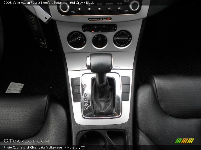 United Gray / Black 2008 Volkswagen Passat Komfort Sedan