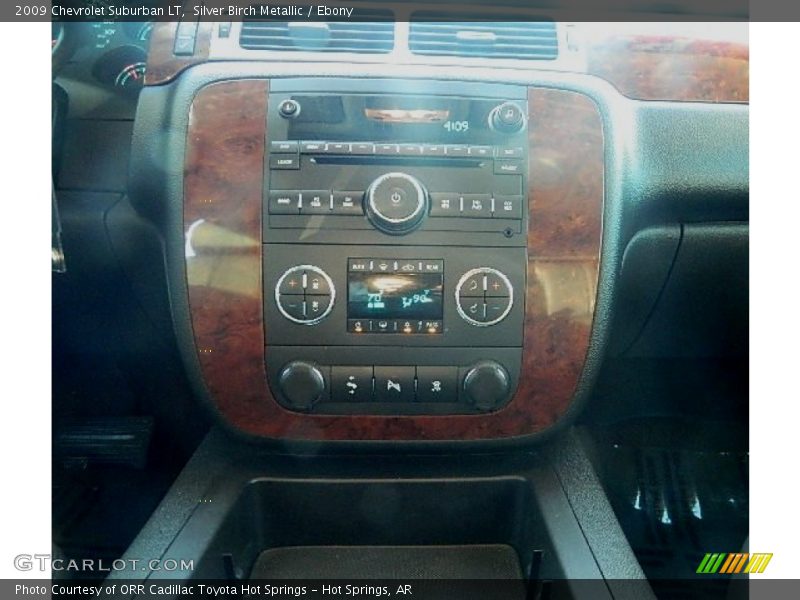 Silver Birch Metallic / Ebony 2009 Chevrolet Suburban LT