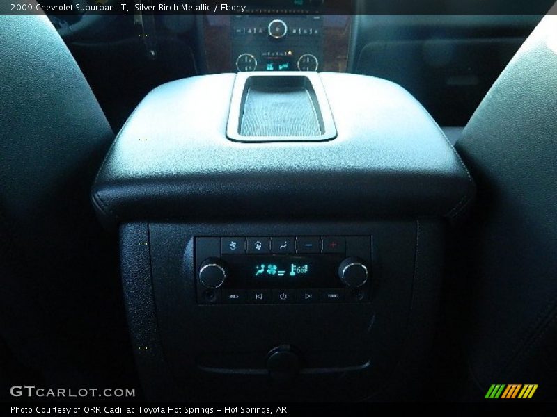 Silver Birch Metallic / Ebony 2009 Chevrolet Suburban LT