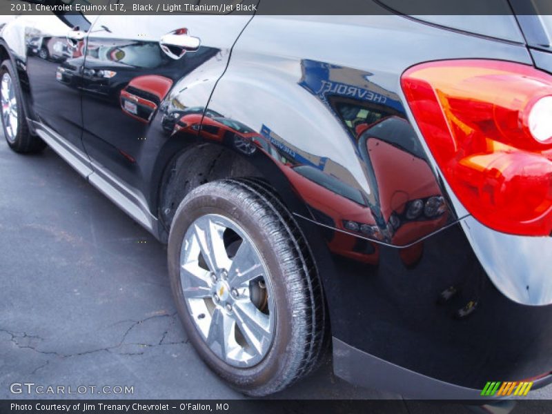 Black / Light Titanium/Jet Black 2011 Chevrolet Equinox LTZ