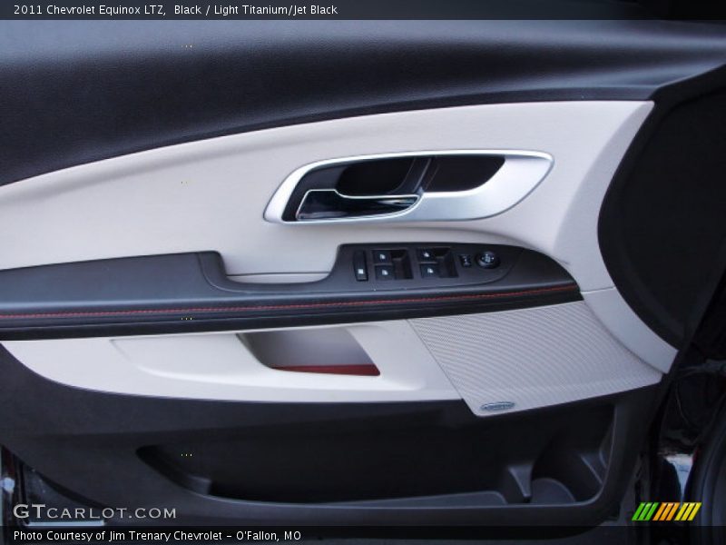 Black / Light Titanium/Jet Black 2011 Chevrolet Equinox LTZ