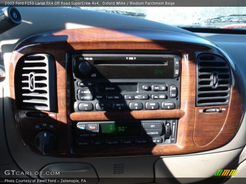 Oxford White / Medium Parchment Beige 2003 Ford F150 Lariat FX4 Off Road SuperCrew 4x4