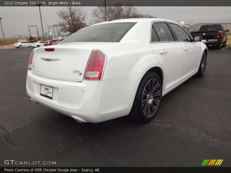 Bright White / Black 2012 Chrysler 300 S V8